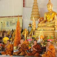Thailand 2009 Ausflug zum weissen Buddha auf der Insel Phuket 004.jpg